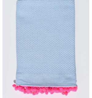 Toalla de playa nido de abeja azul claro con pompones rosa neón Fouta Tunisia - 1