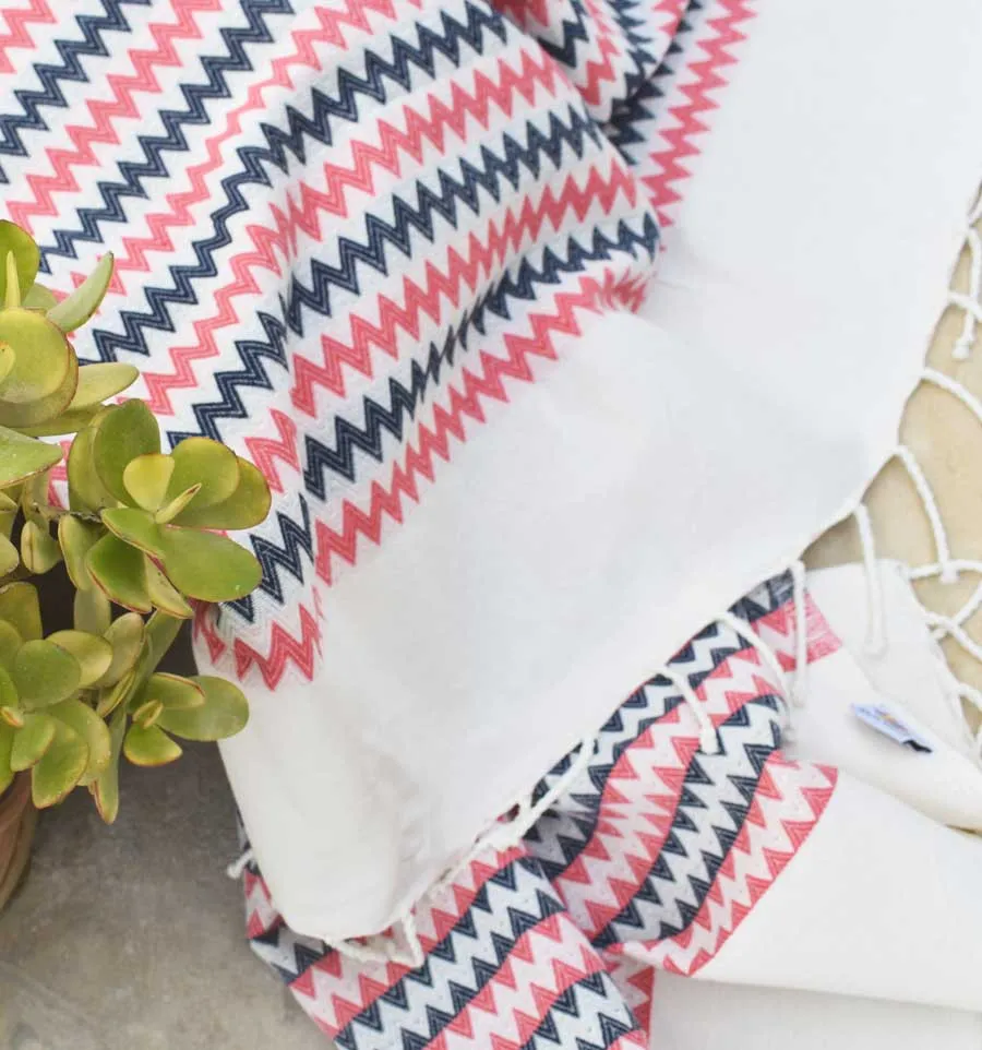 Toalla de playa zigzag blanco crema, rosa y azul oscuro Fouta Tunisia - 4