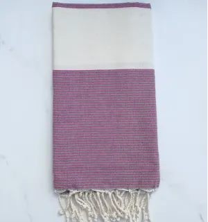 Toalla de playa crema blanca y rosa a rayas gris