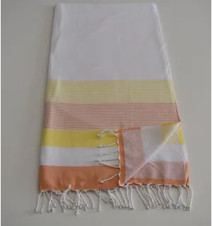 Fouta esponja blanca, amarilla y naranja