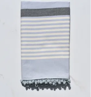 Fouta carrito blanco crema, gris y azul con pompones