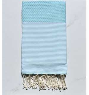 Fouta nid d'abeille bleu eau clair avec rayures 