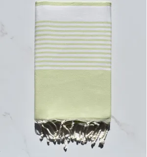 Fouta Arturo verde pastel claro