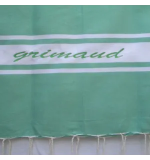 Toalla de playa verde con bordado 
