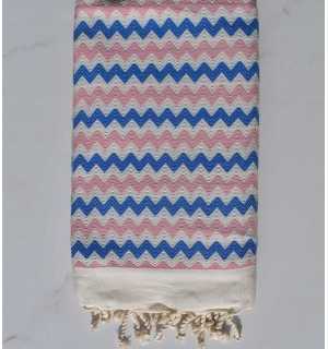 Toalla de playa zigzag crudo, rosa y azul 