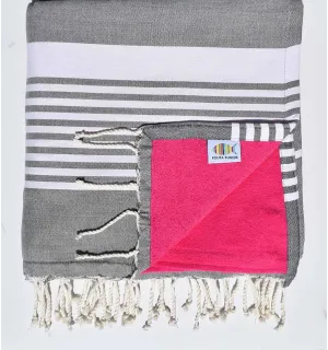 Toalla de playa doble esponja arthur gris oscuro y fushia 