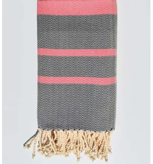 Toalla de playa chevron rosa oscuro y azul medianoche 